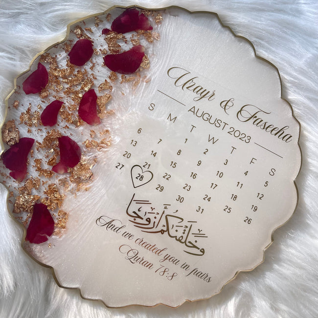 Calendar Plaque - Red Petal