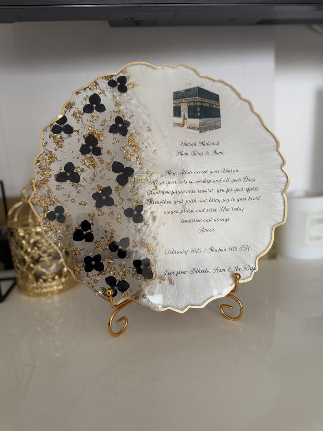 Umrah Mubarak Black Hydrangea Plaque - 10inch