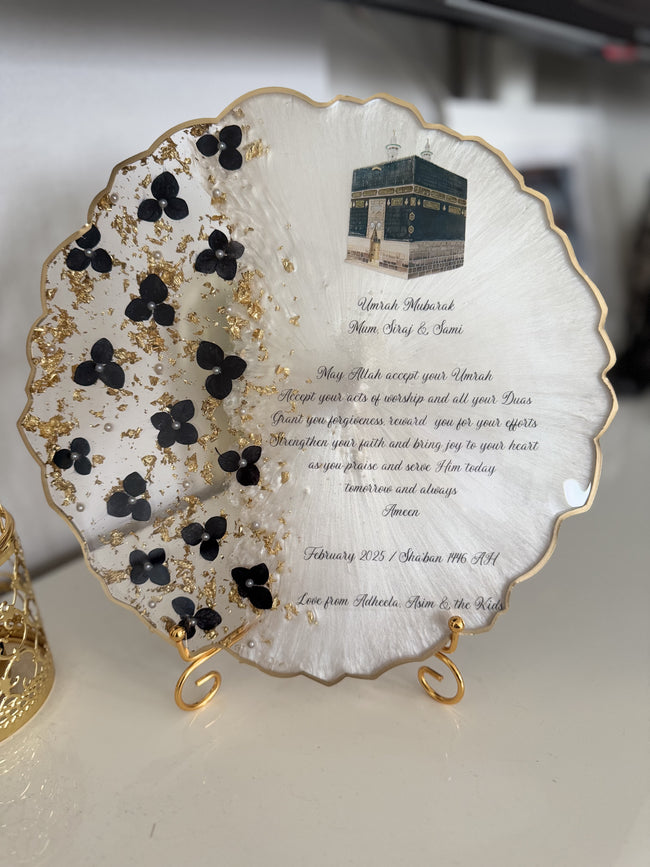 Umrah Mubarak Black Hydrangea Plaque - 10inch